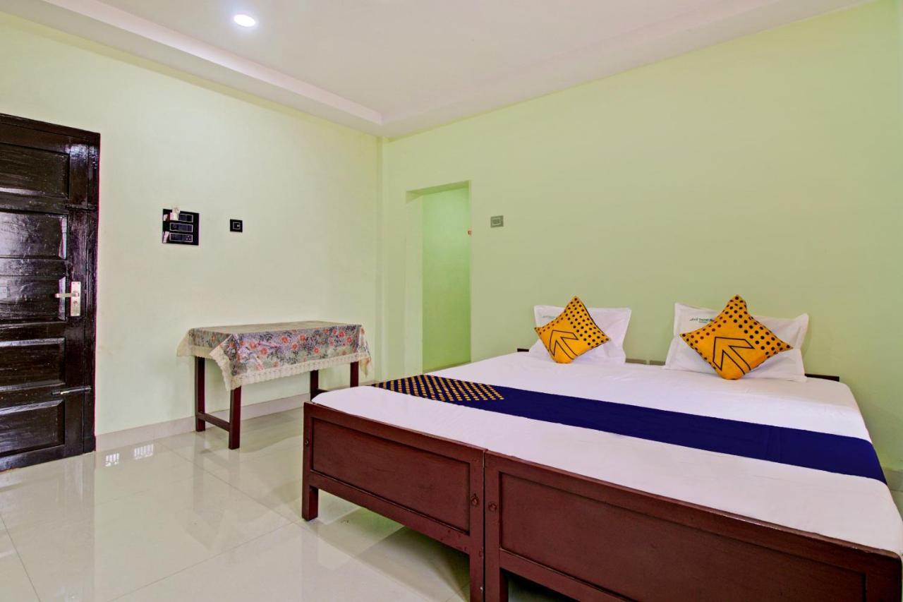 Spot On 73862 Jaya Tourist Home Варкала Экстерьер фото