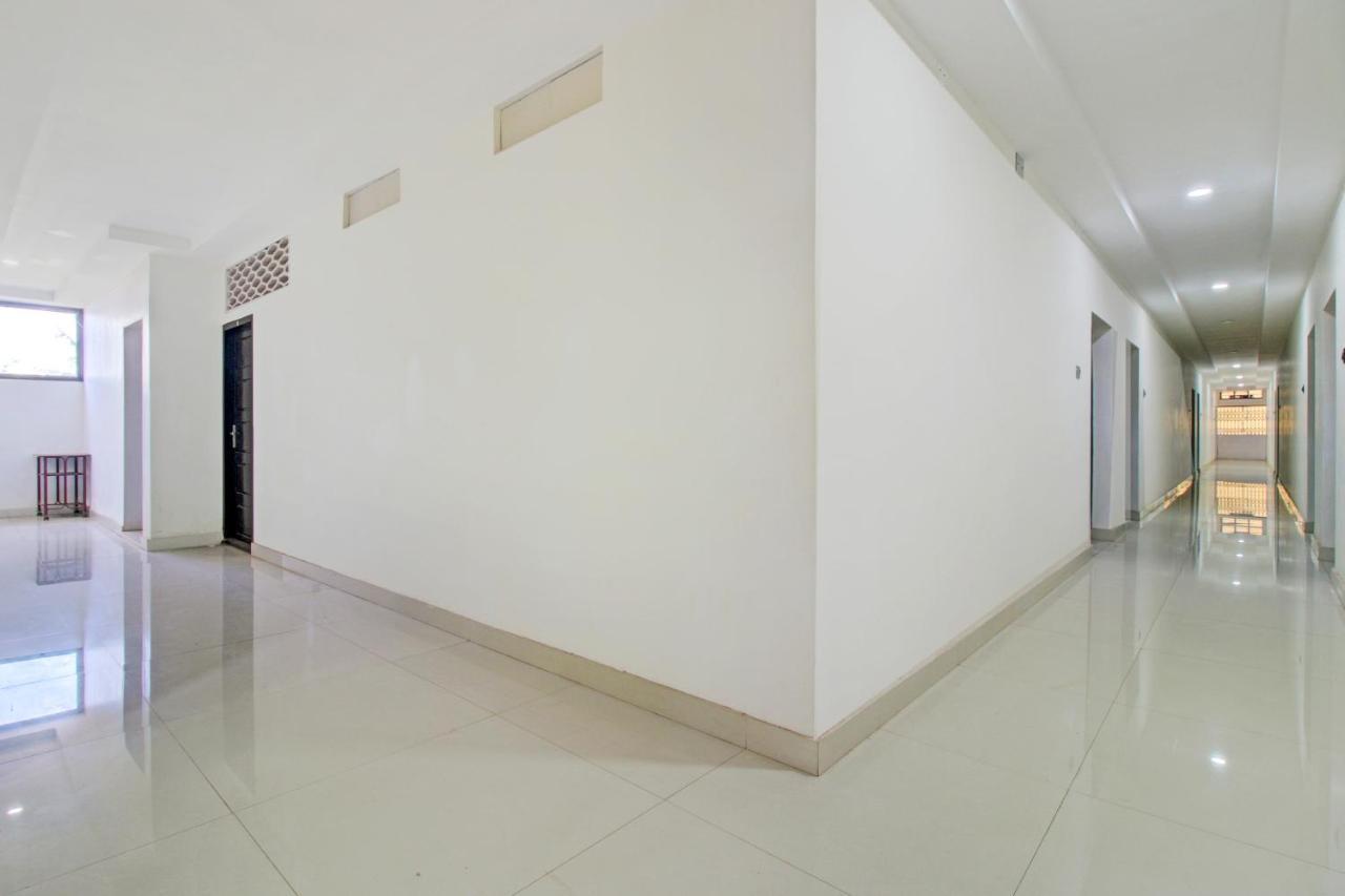 Spot On 73862 Jaya Tourist Home Варкала Экстерьер фото