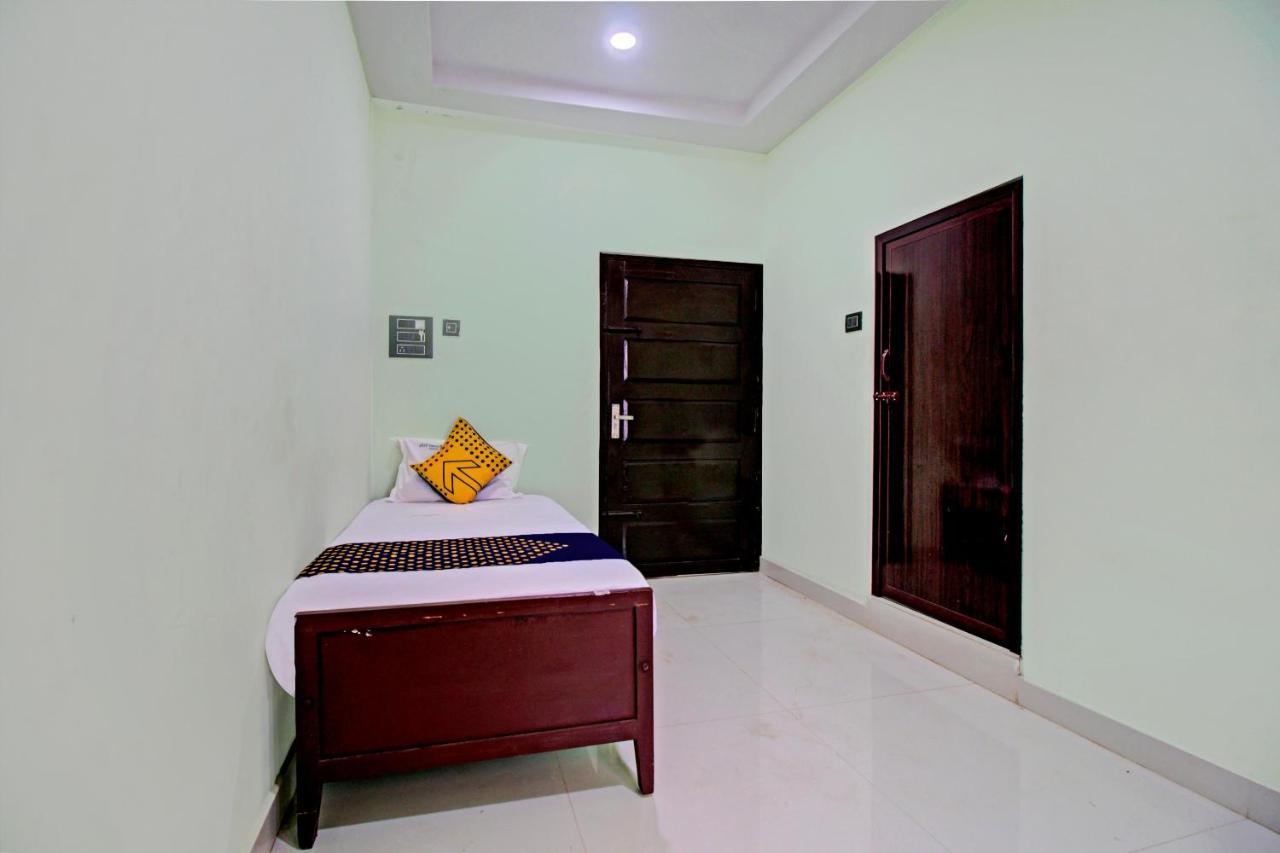 Spot On 73862 Jaya Tourist Home Варкала Экстерьер фото